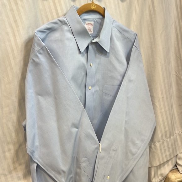 Brooks Brothers Dress Shirt. 17 34/35. Very nice - Picture 2 of 8